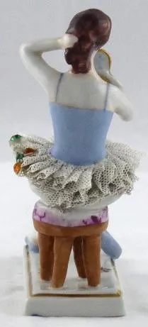 Sedící baletka se zrcátkem – Royal Dux - 4