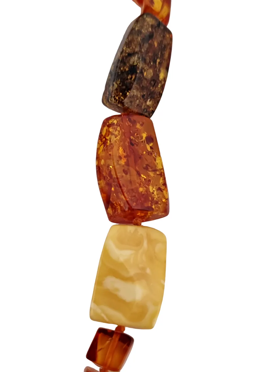 JANTAROVÝ NÁHRDELNÍK - 2