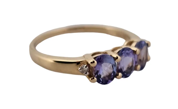 PRSTEN S TŘEMI OVÁLNÝMI TANZANITY A DIAMANTY - 5