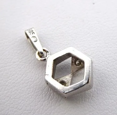 Přívěsek z bílého zlata s diamanty - 3