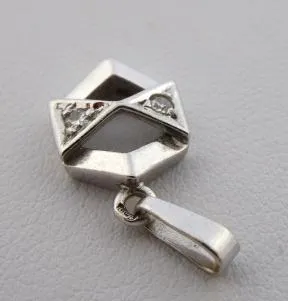 Přívěsek z bílého zlata s diamanty - 4