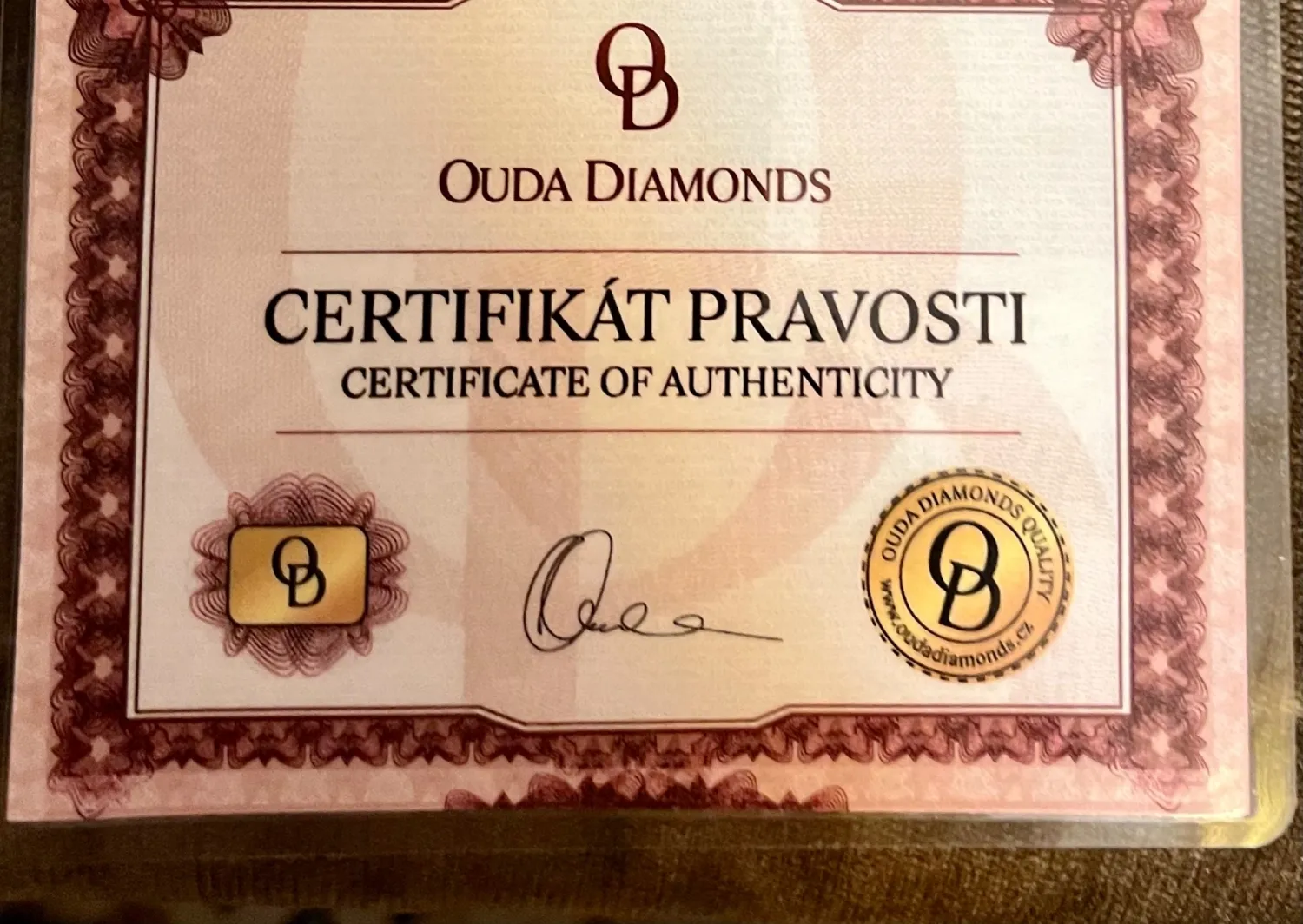 Zlatá brož motýl s brilianty a zelenými safíry + atest - 5