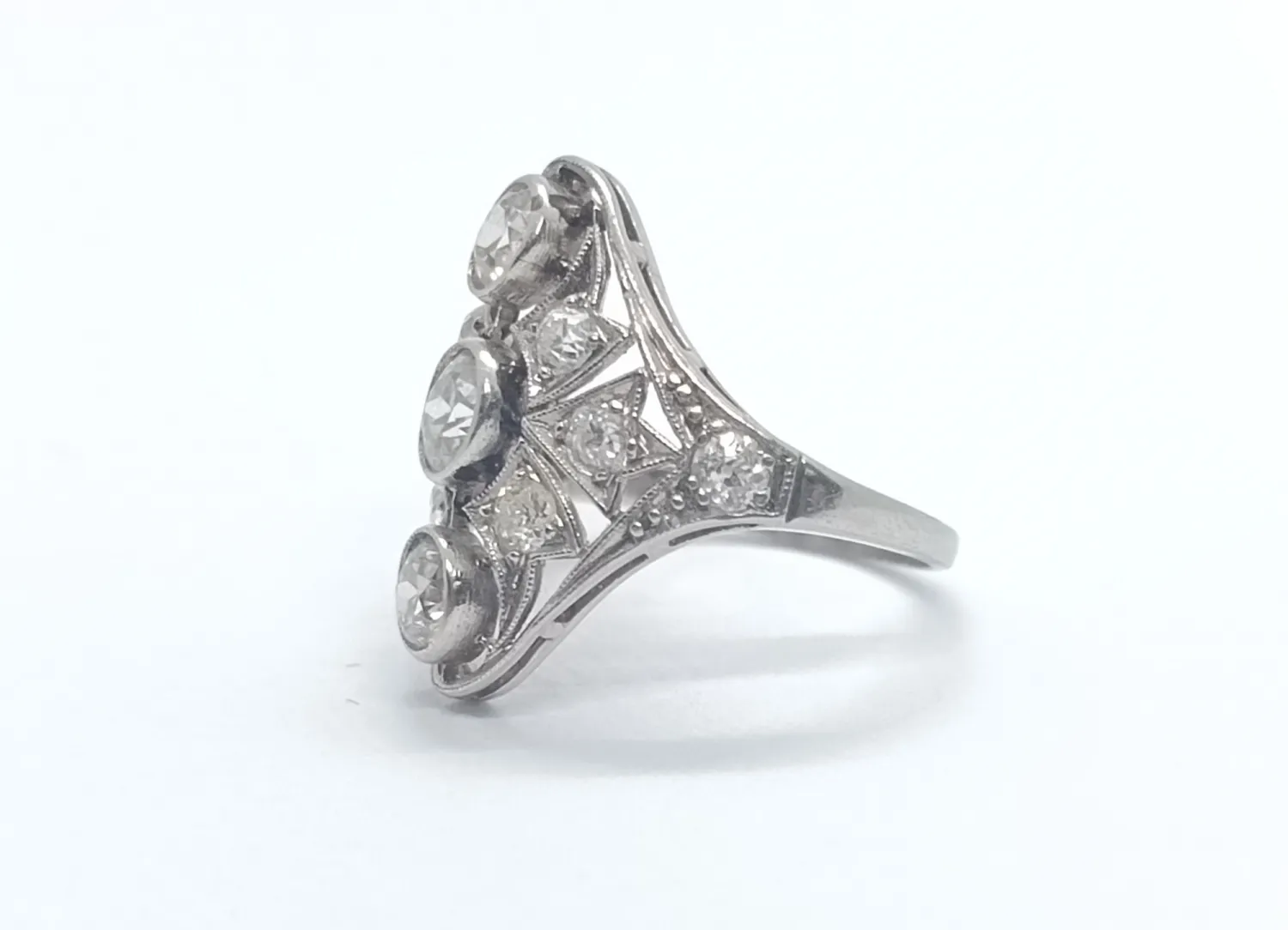 Platinový prsten s diamanty - 2