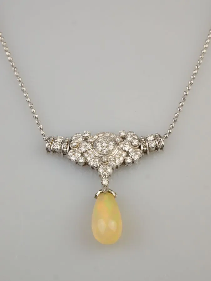 Zlatý koliér s opálem a diamanty - 5