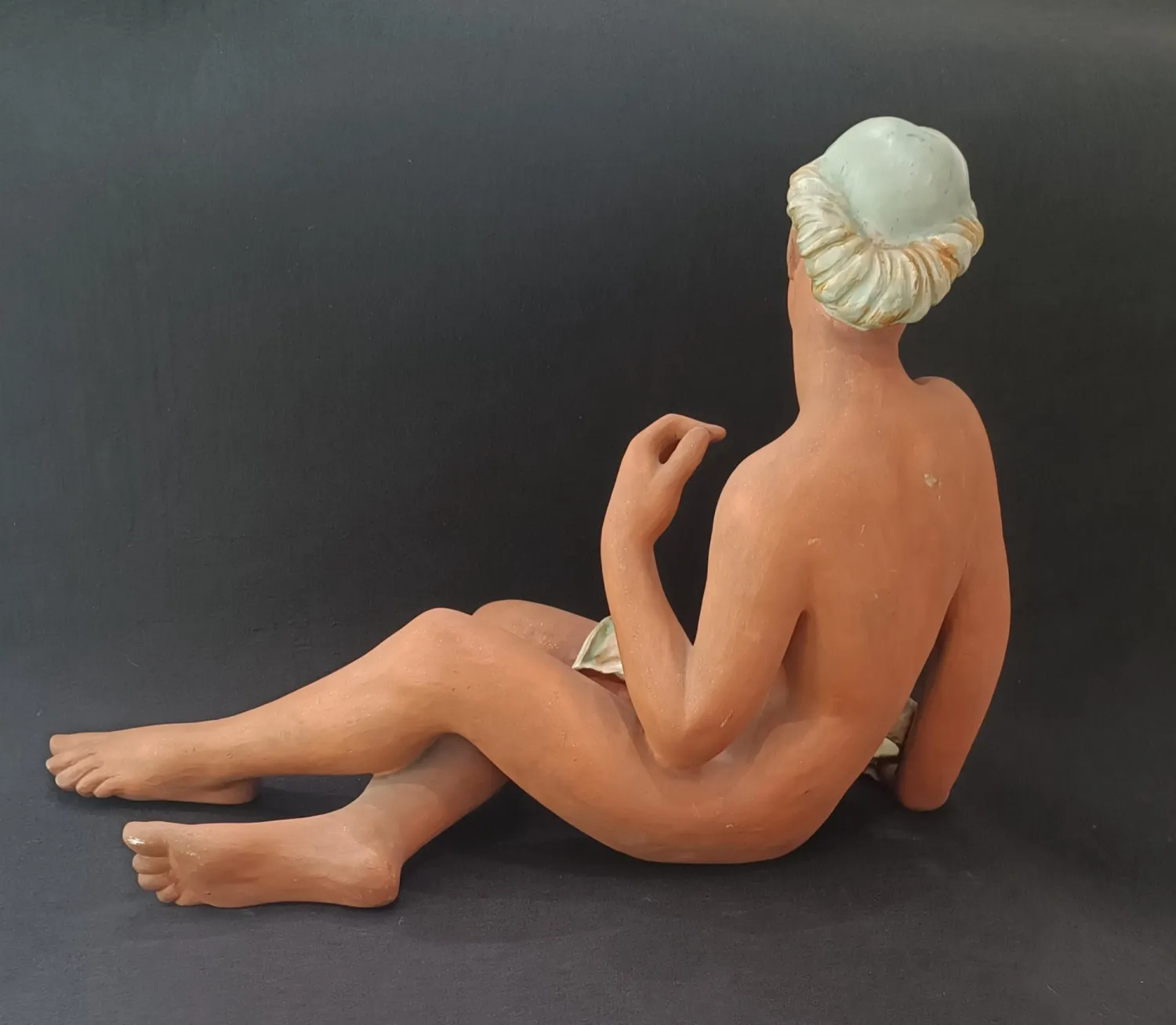 Sedící žena – Keramos - 3