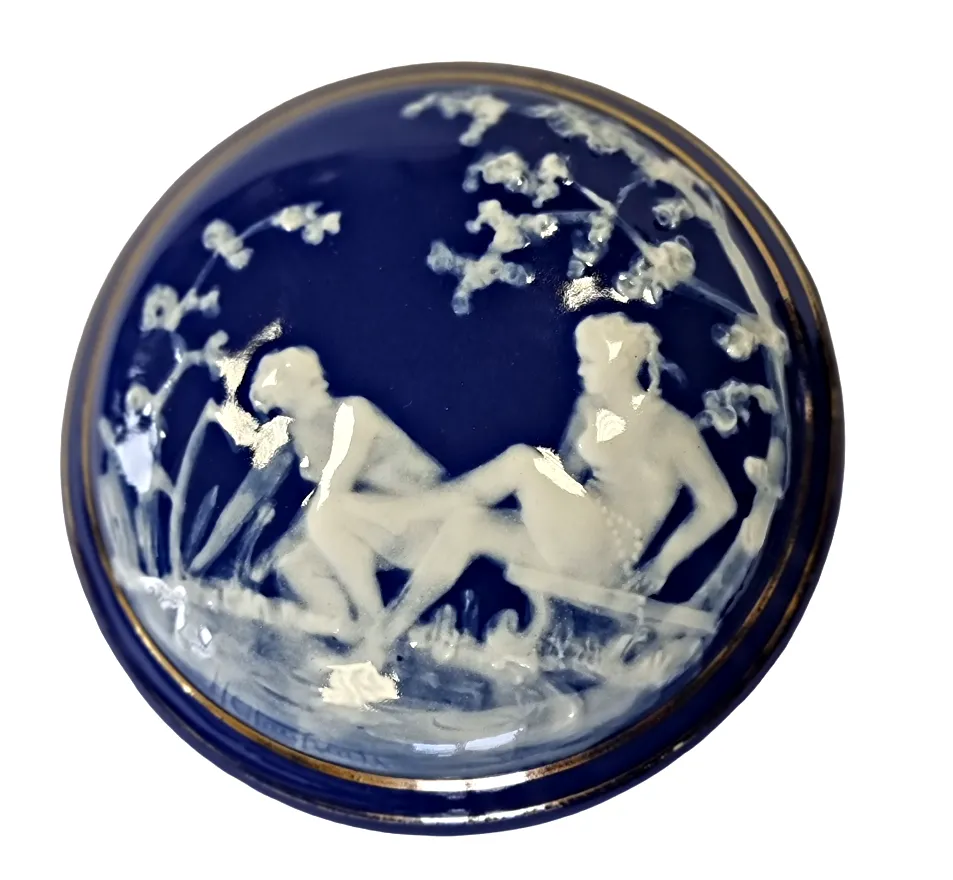 DÓZA PORCELÁNOVÁ MODRÁ ANTICKÝ MOTIV - 3