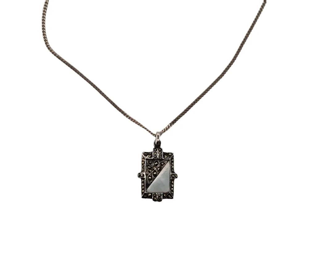 ART DECO STŘÍBRNÝ SET PRSTEN A ŘETÍZEK S PŘÍVĚSKEM S PERLETÍ A MARKAZITY - 7