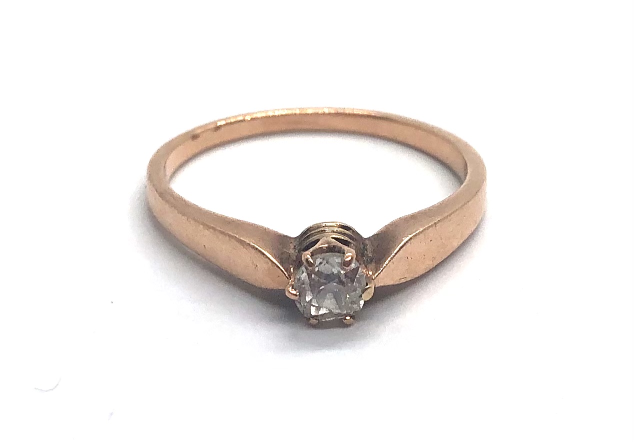 Prsten s diamantovým solitérem