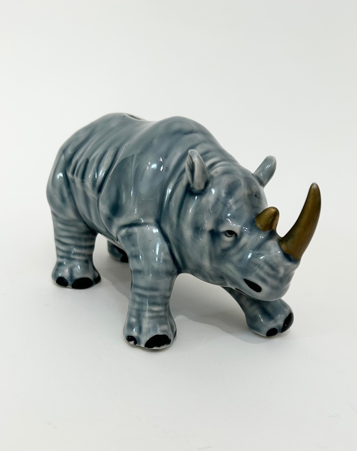 Porcelánová pokladnička - nosorožec