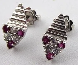 Náušnice z bílého zlata se šesti diamanty a šesti rubíny - 5