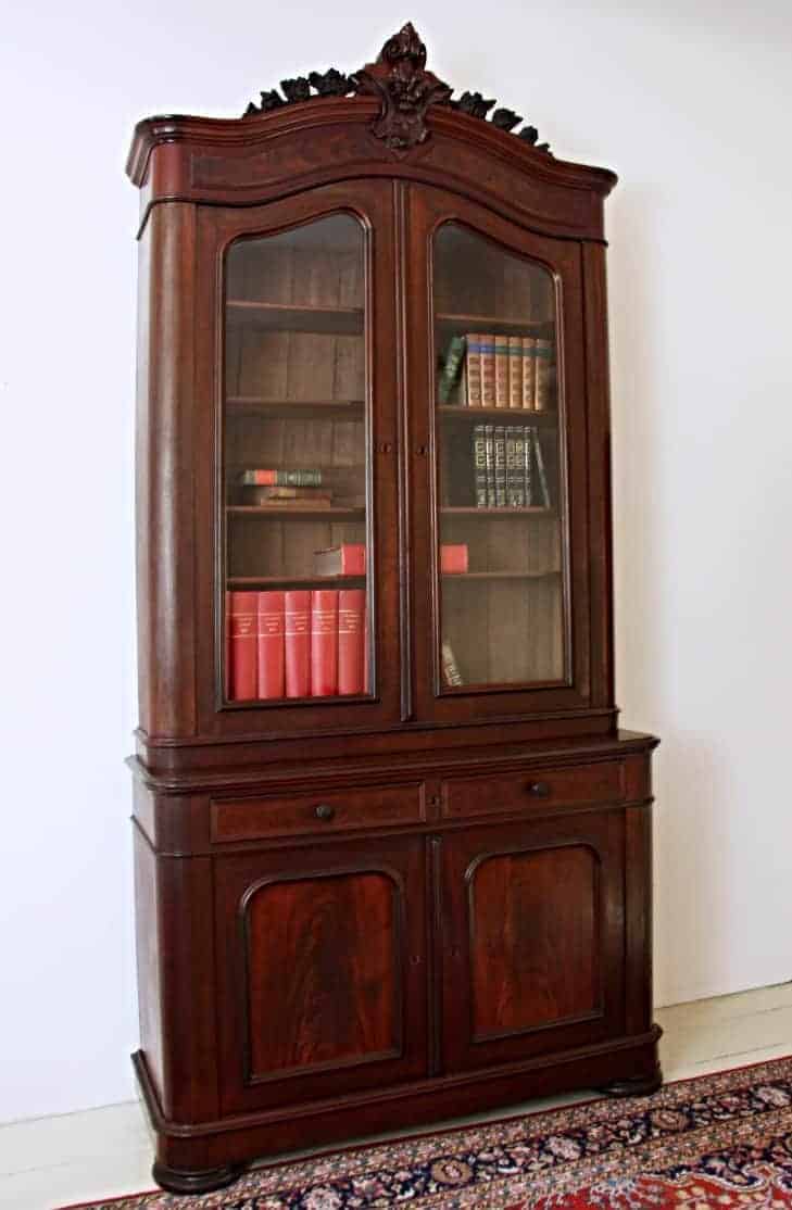 Impozantní knihovna Ludvík Filip. Mahagon. 19. století