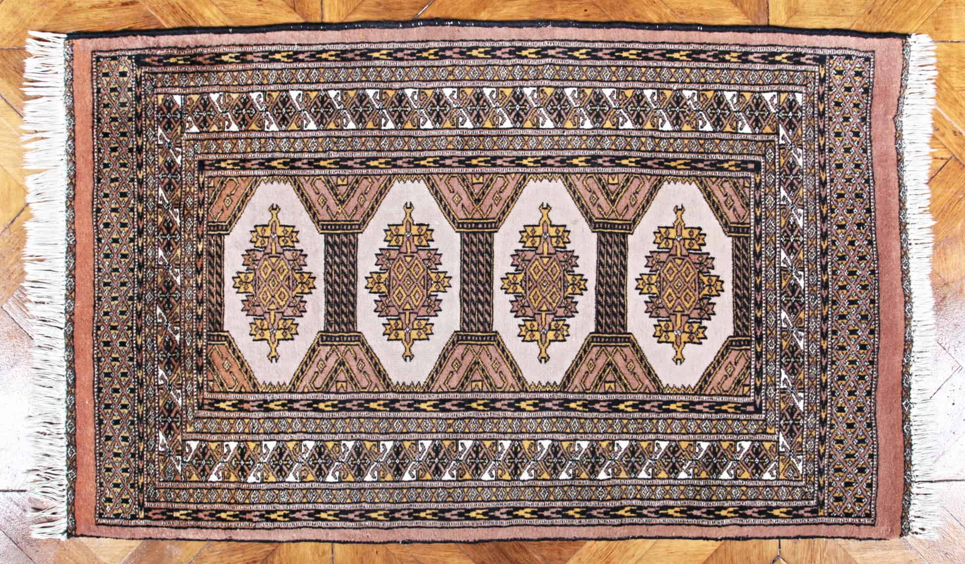 Pákistánský kobereček  předložka 141 x 80 cm