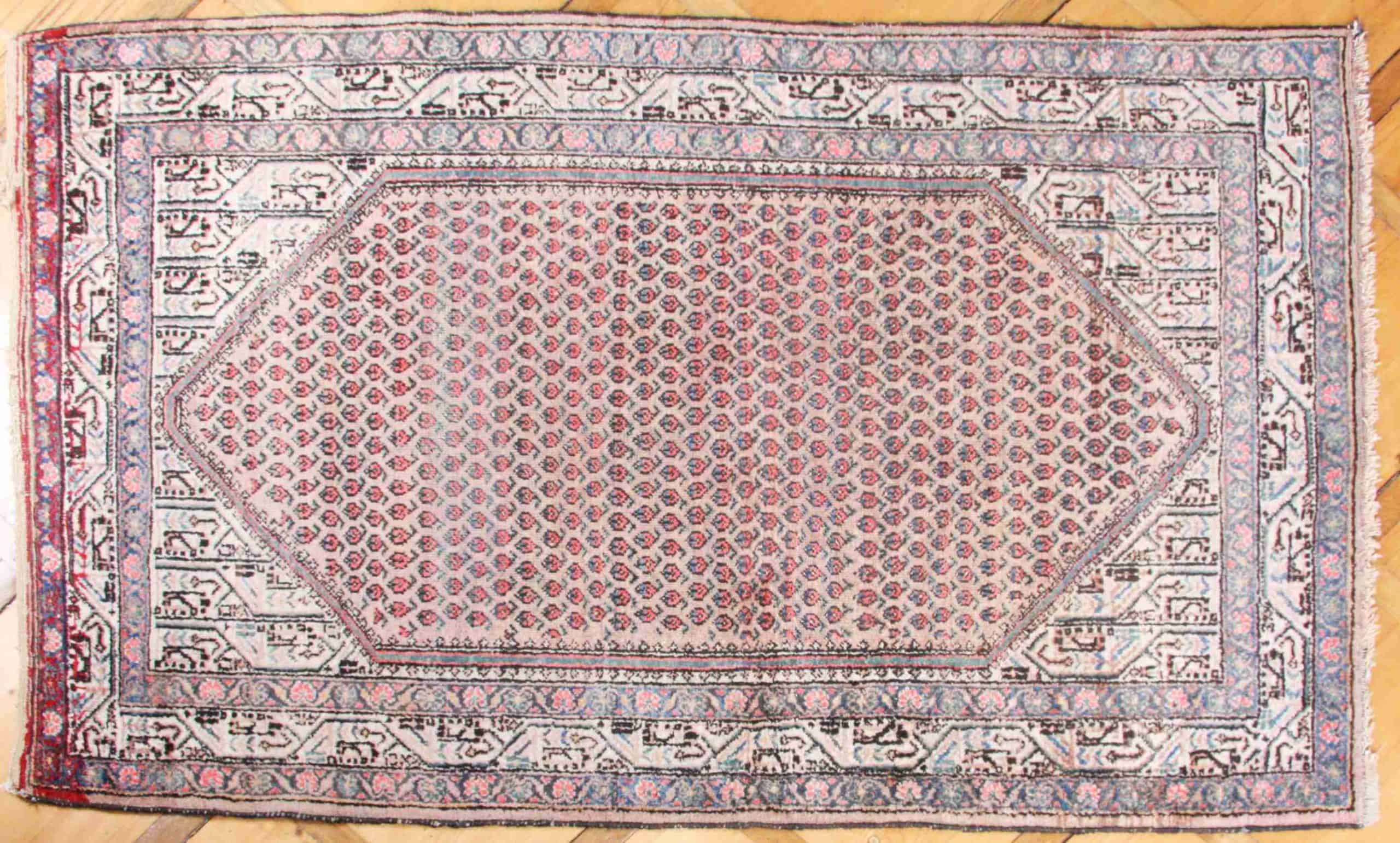 Semi-starožitný perský koberec