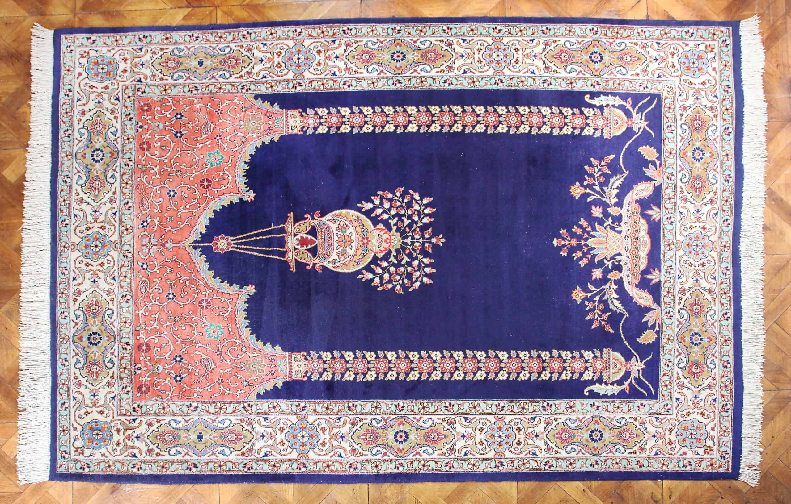 Velký modrý koberec Kerman 351 x 231 cm