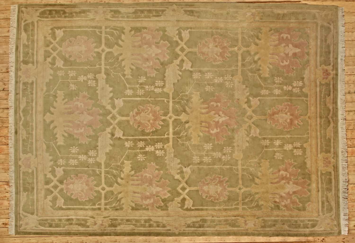 Tibetský koberec. Ručně vázaný. 452 x 356 cm