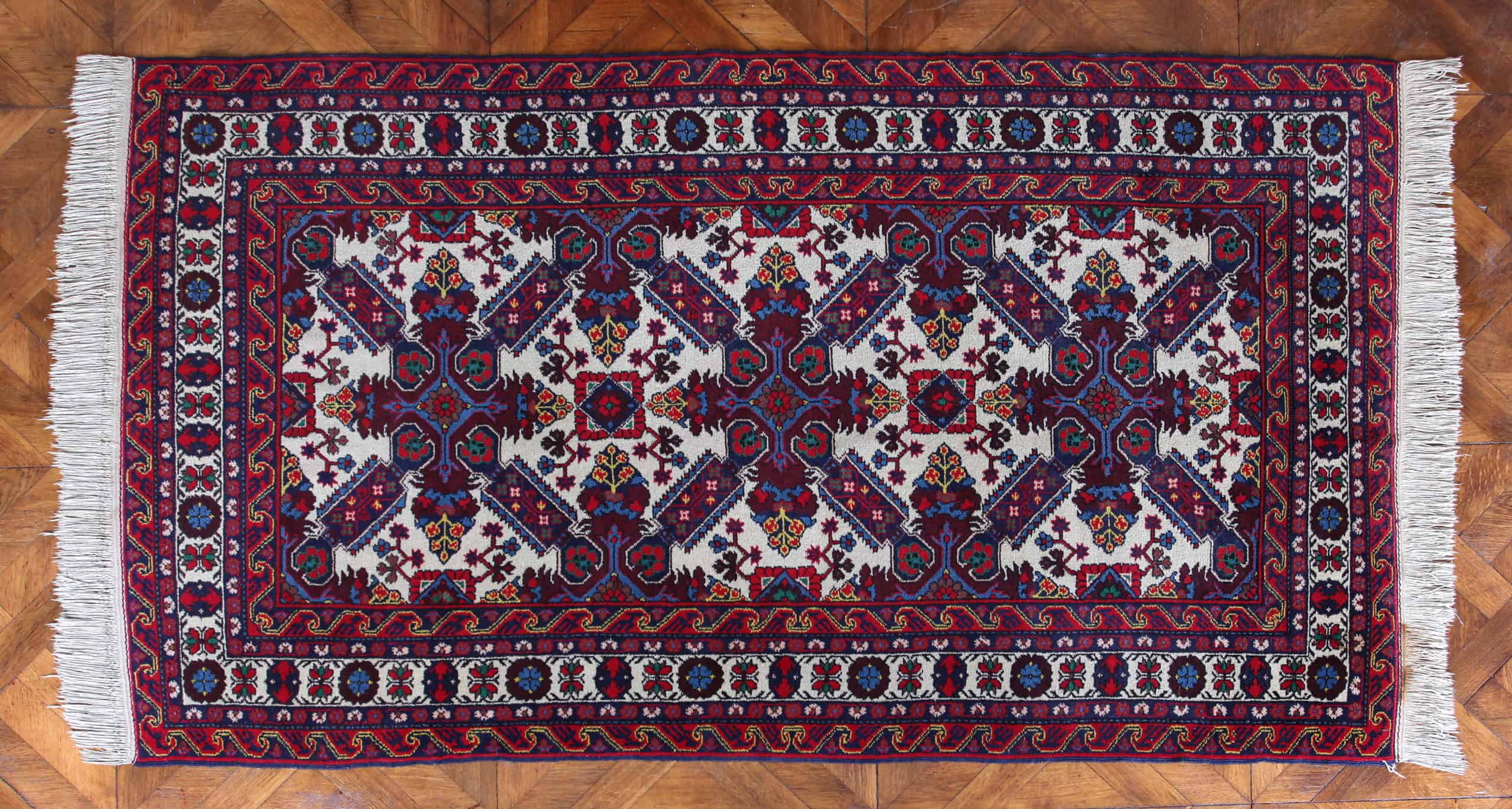 Zakavkazský vlněný koberec 257 x 137 cm