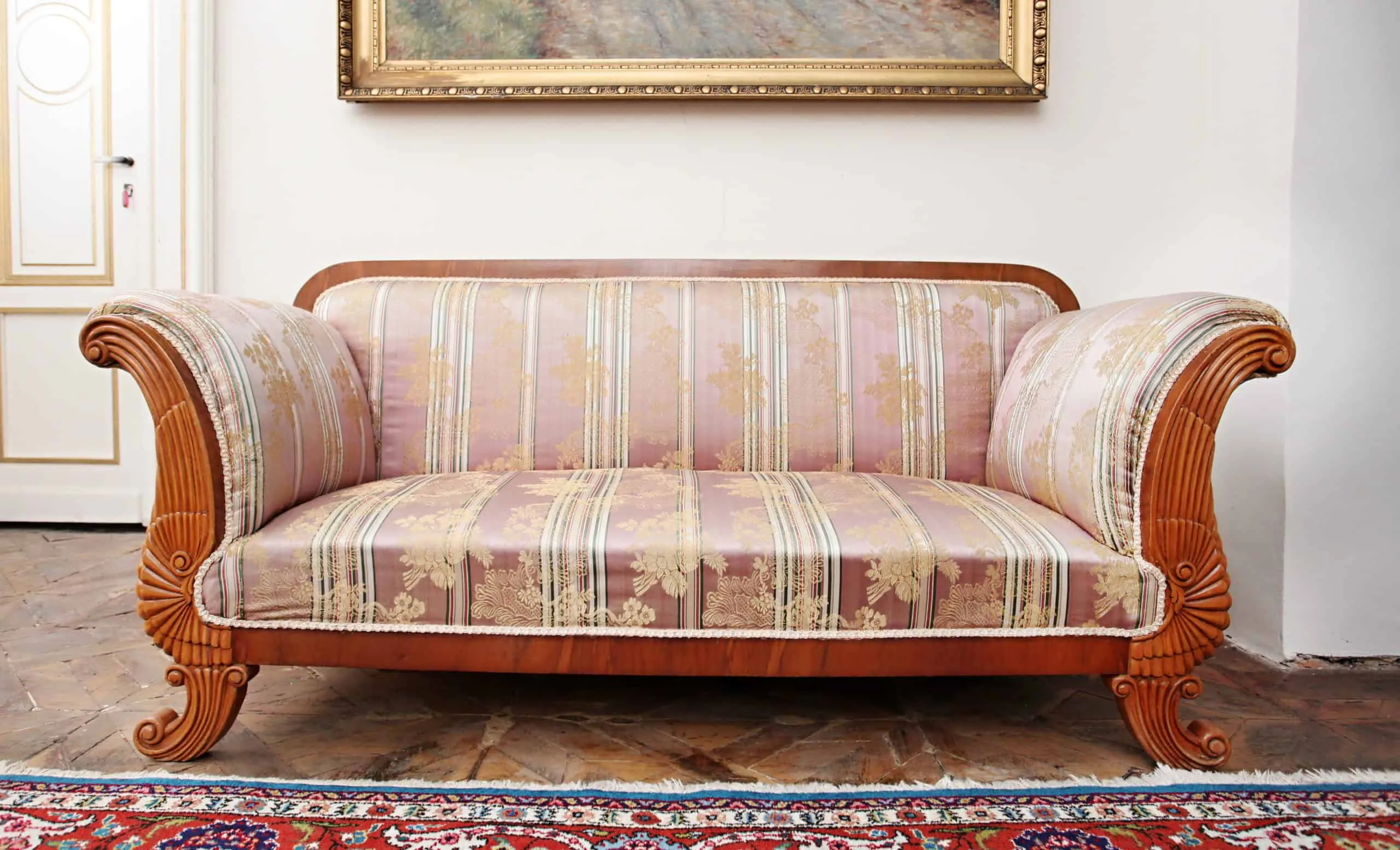Sofa Biedermeier. Hedvábné čalounění. Řezbovaná - 3