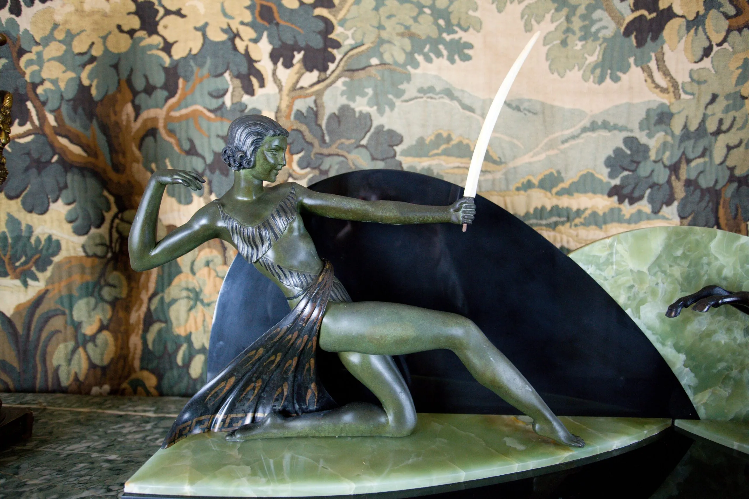 Art Deco sousoší Bohyně Diana - 6