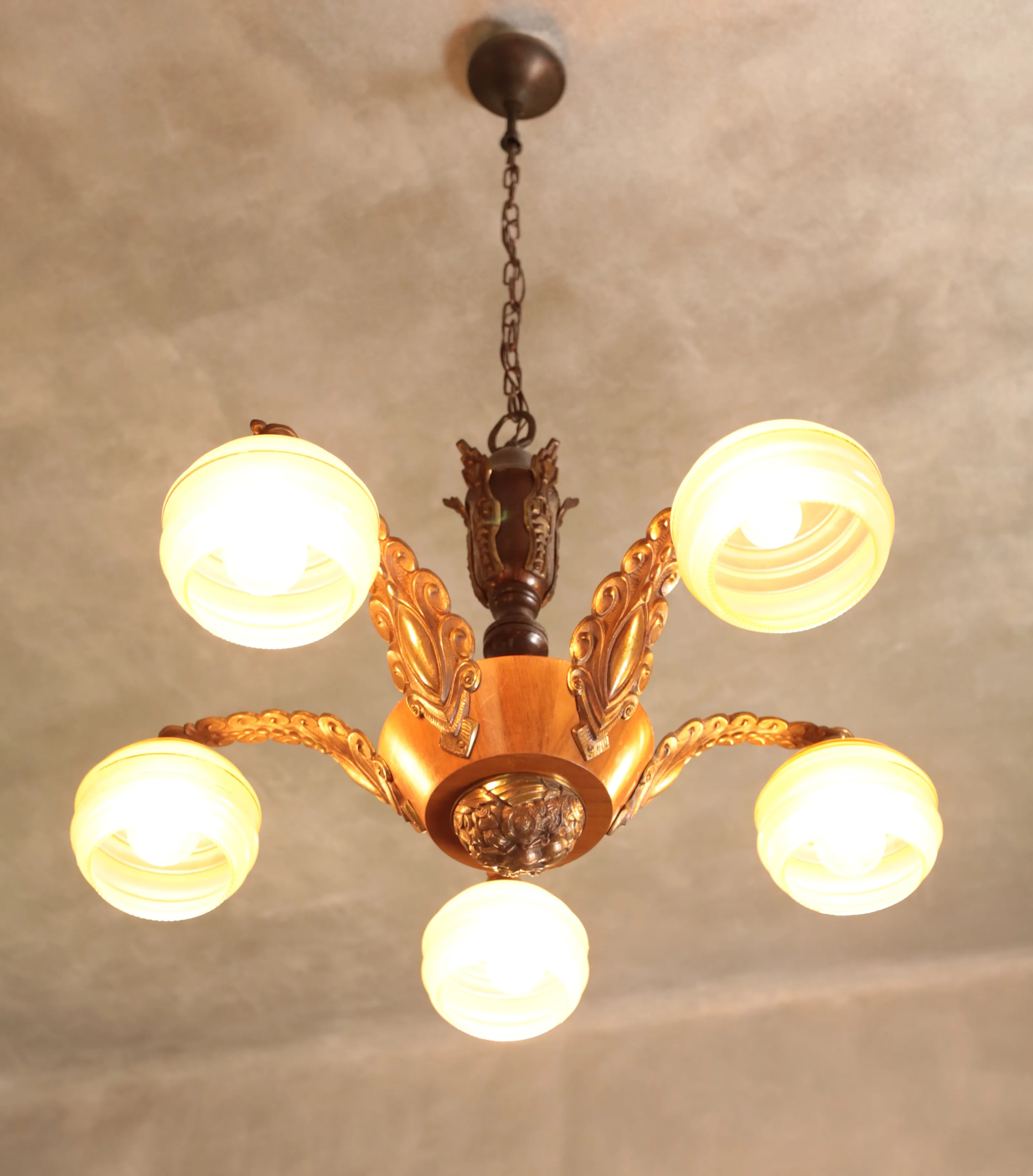 Starožitný lustr Art Deco