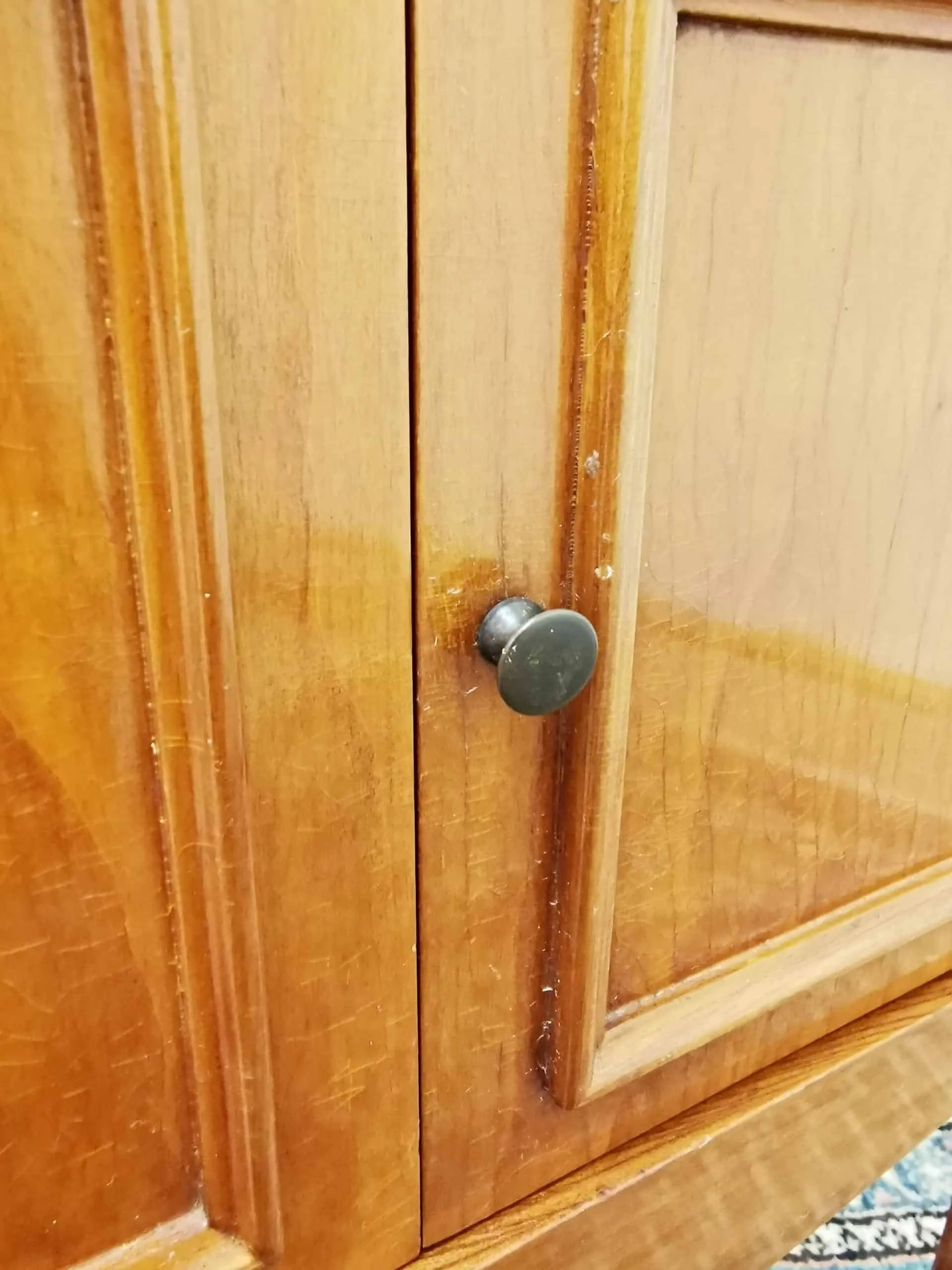 Malý noční nebo odkládací stolek z třešně - 4