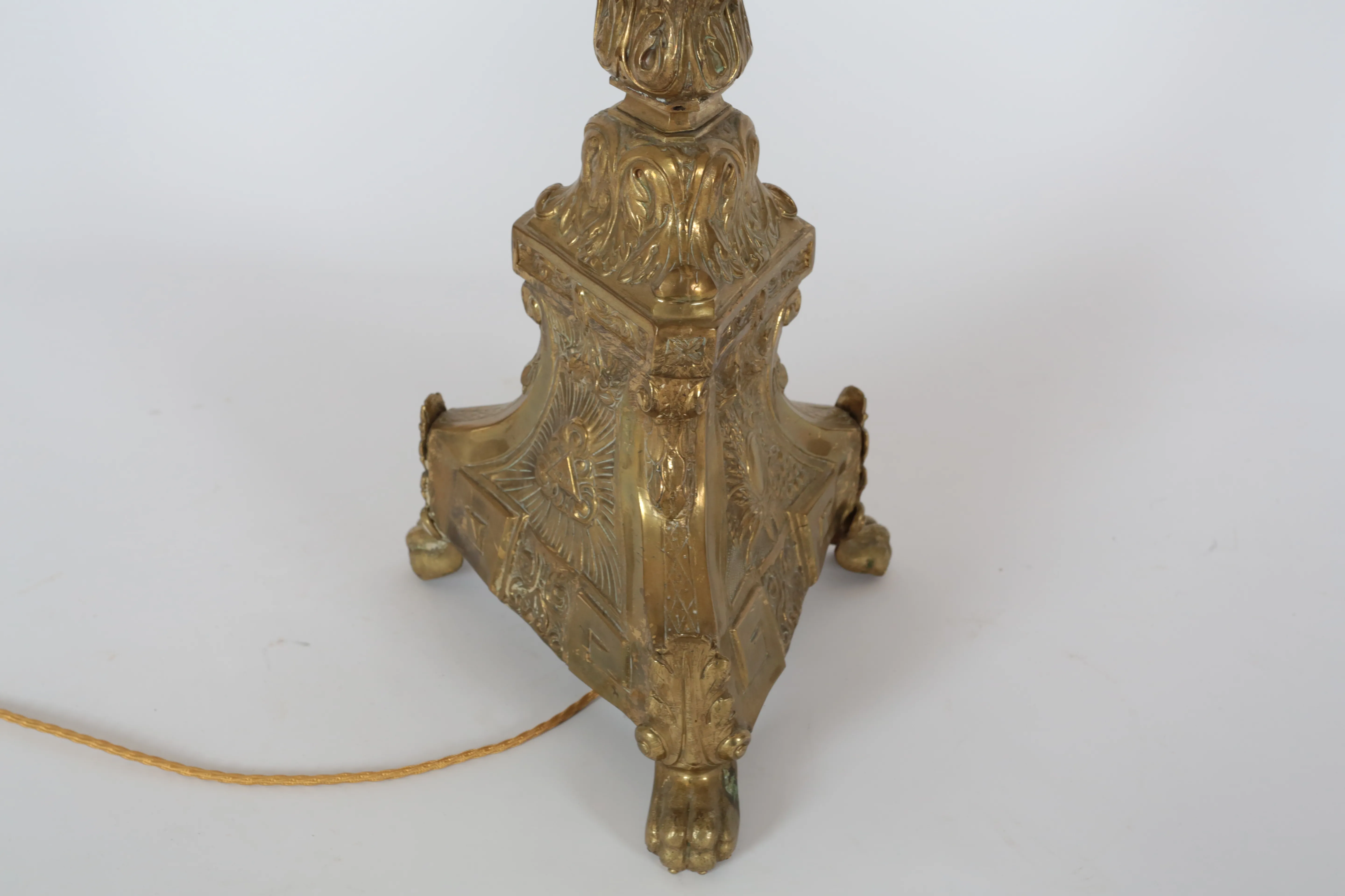 Starožitná stojací lampa z kostelního svícnu - 3