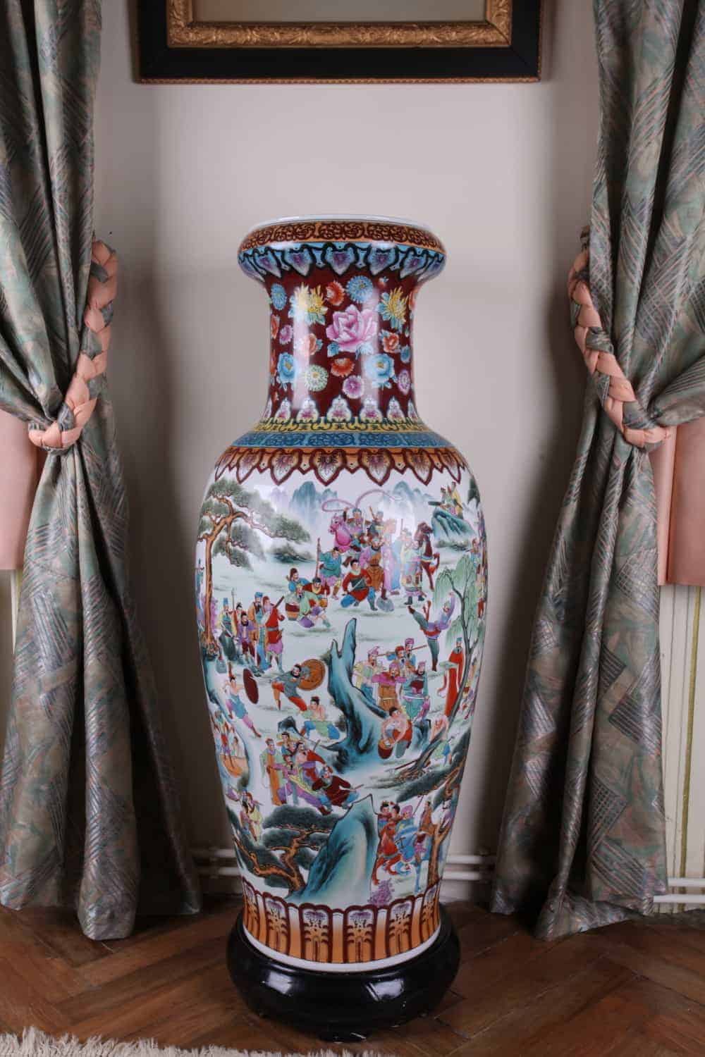 Obří čínská váza, ručně malovaná
