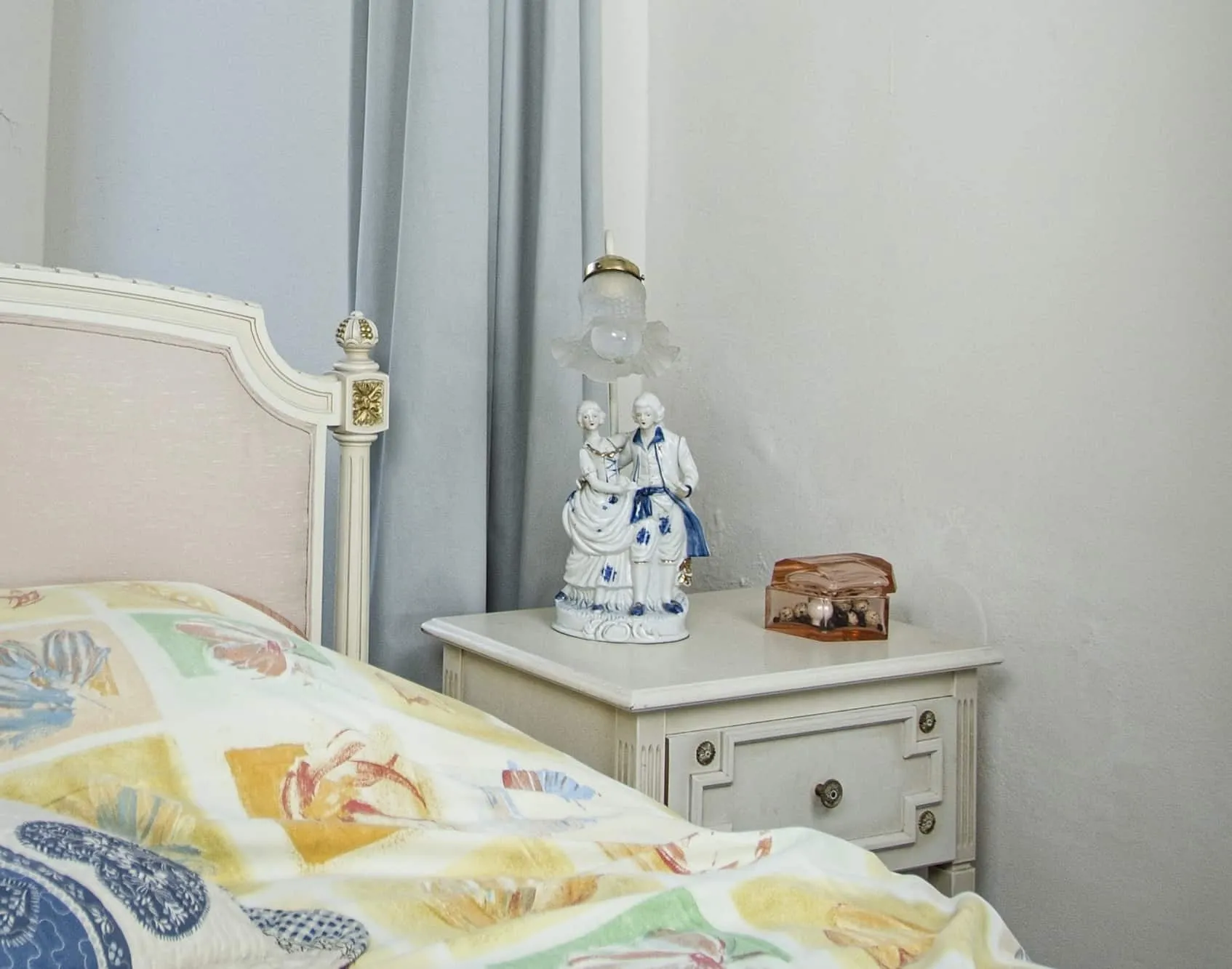 Italská porcelánová lampička - 4