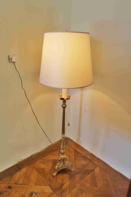 Mosazná stojací lampa s florálním zdobením - 7
