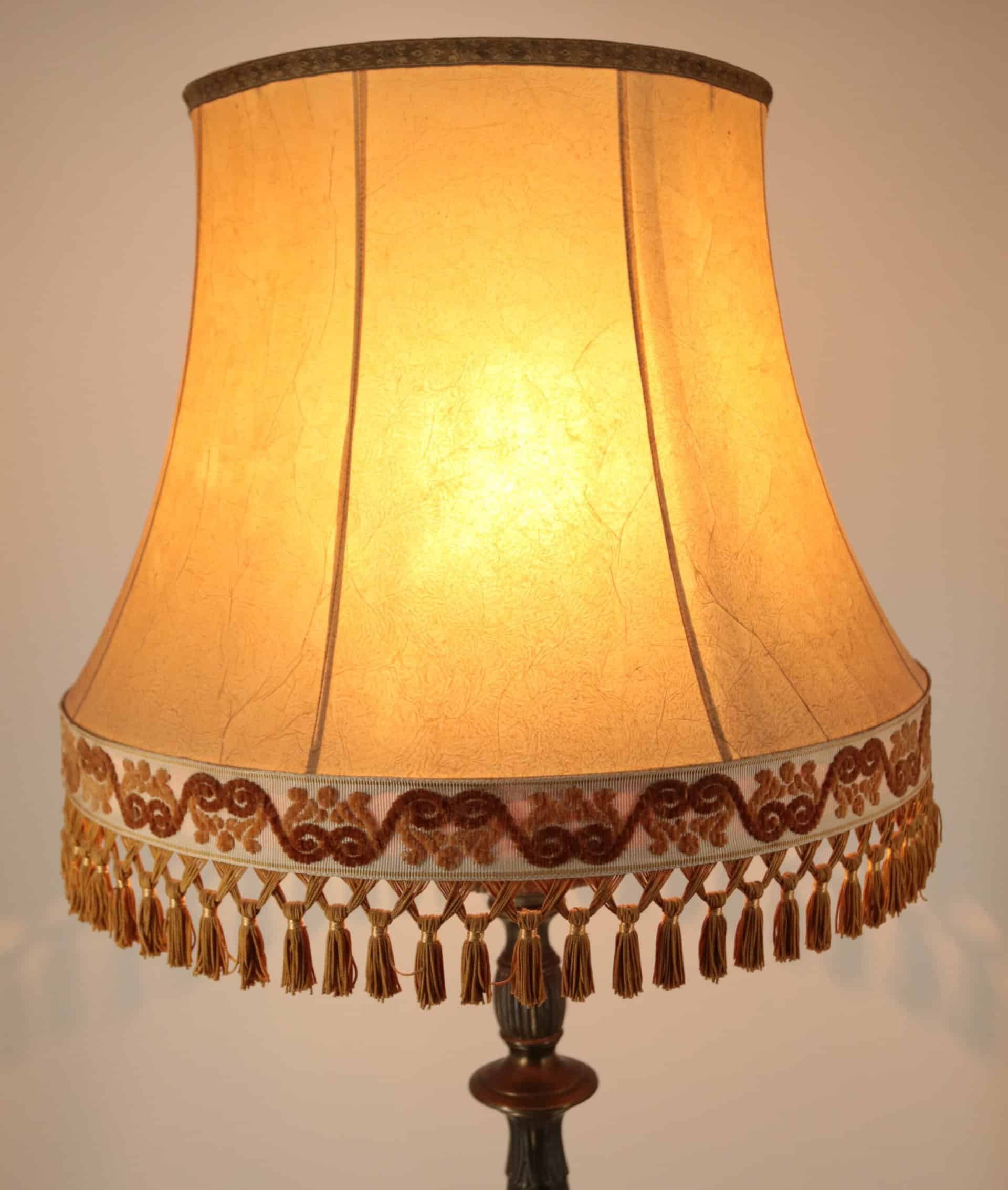 Novoklasicistní stojací lampa - 6