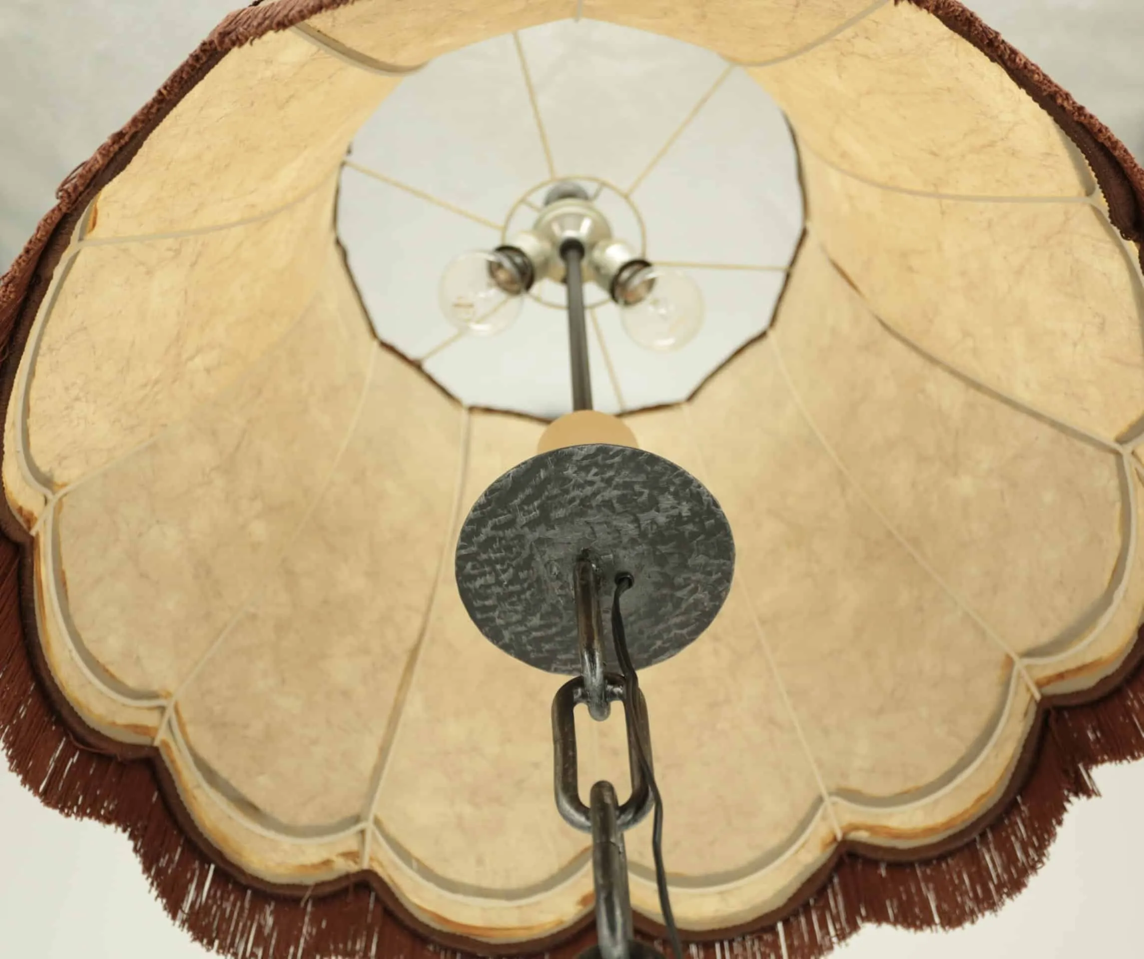 Stojací lampa z řetězu s látkovým stínidlem - 2