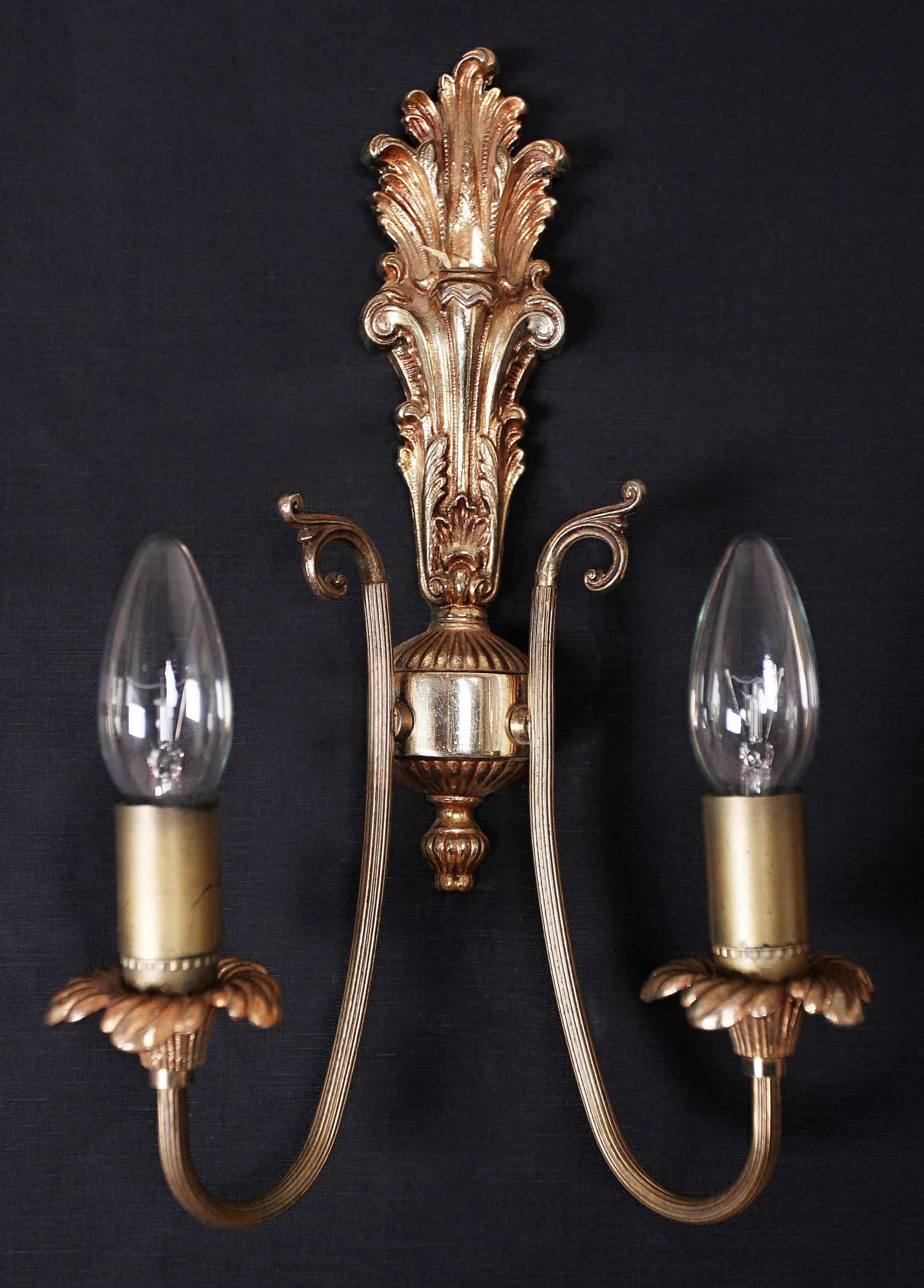 Trojice nástěnných lamp výška 35,5 cm