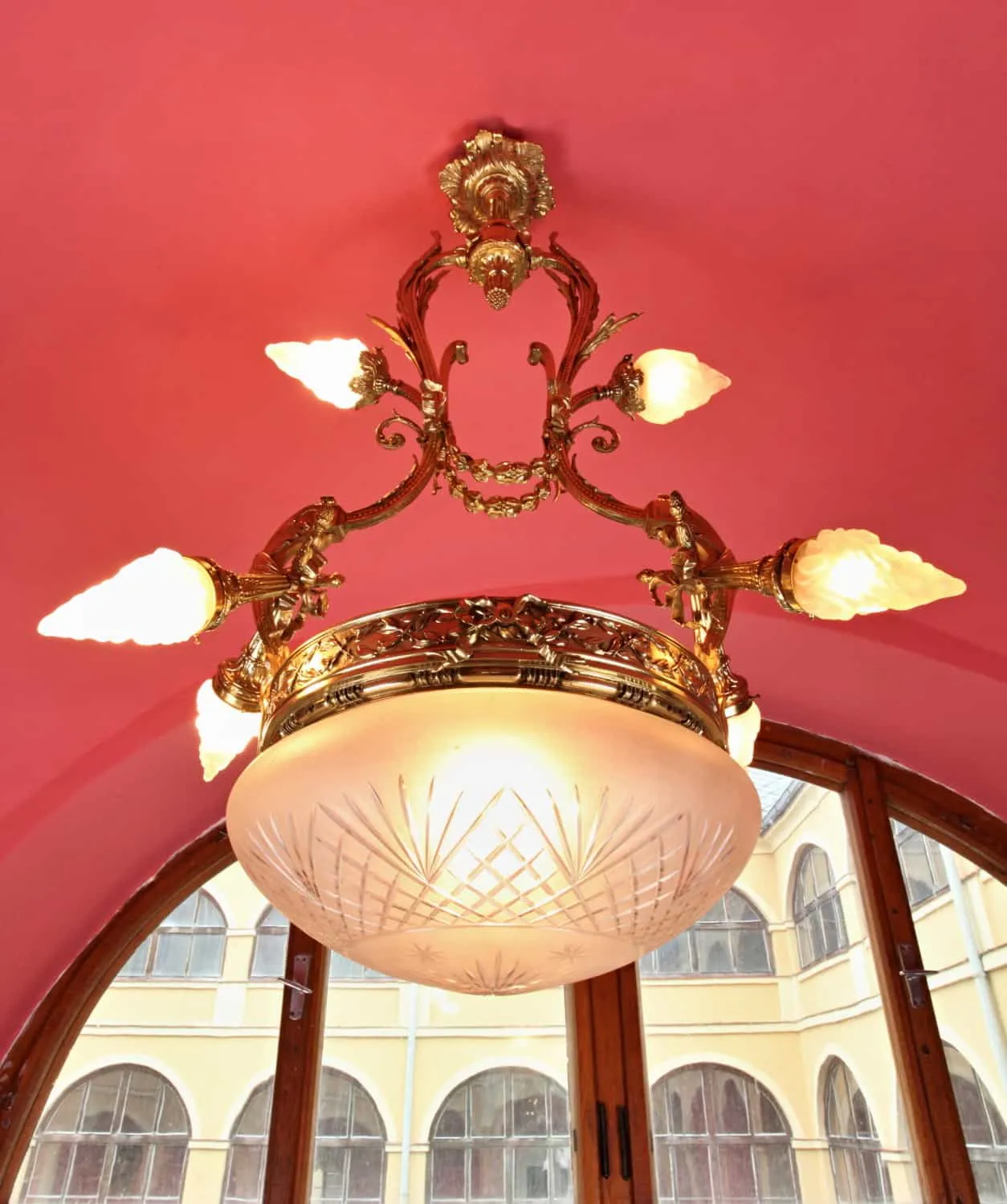 Velký francouzský lustr, secese, masivní, 7 žárovek - 2
