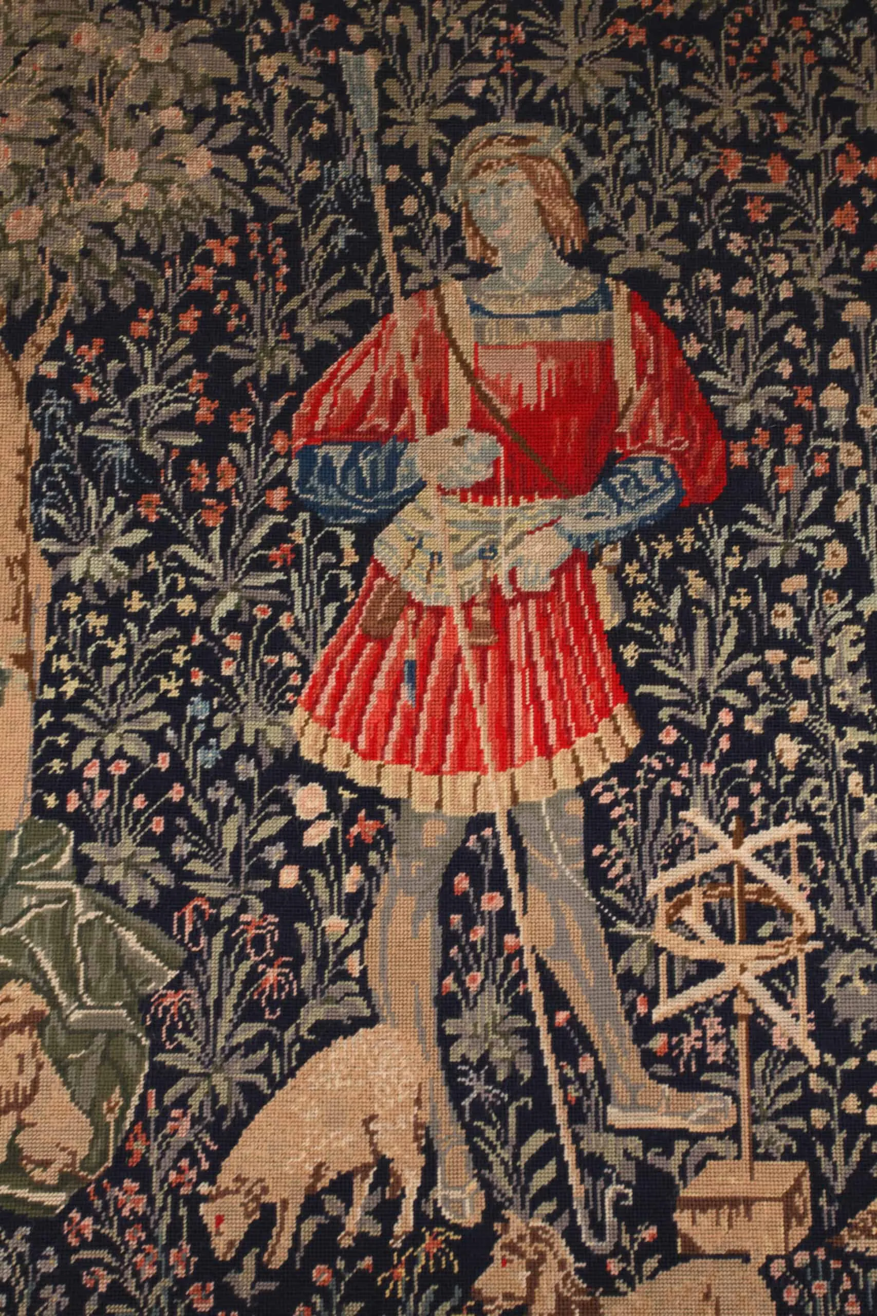 Tapiserie gobelín v rámu se středověkým motivem 175 x 145 cm - 2