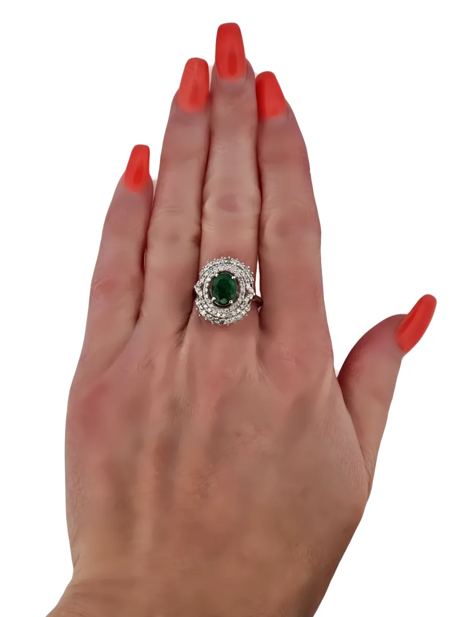 LUXUSNÍ ZLATÝ PRSTEN Z BÍLÉHO ZLATA SE SMARAGDEM A DIAMANTY - 5