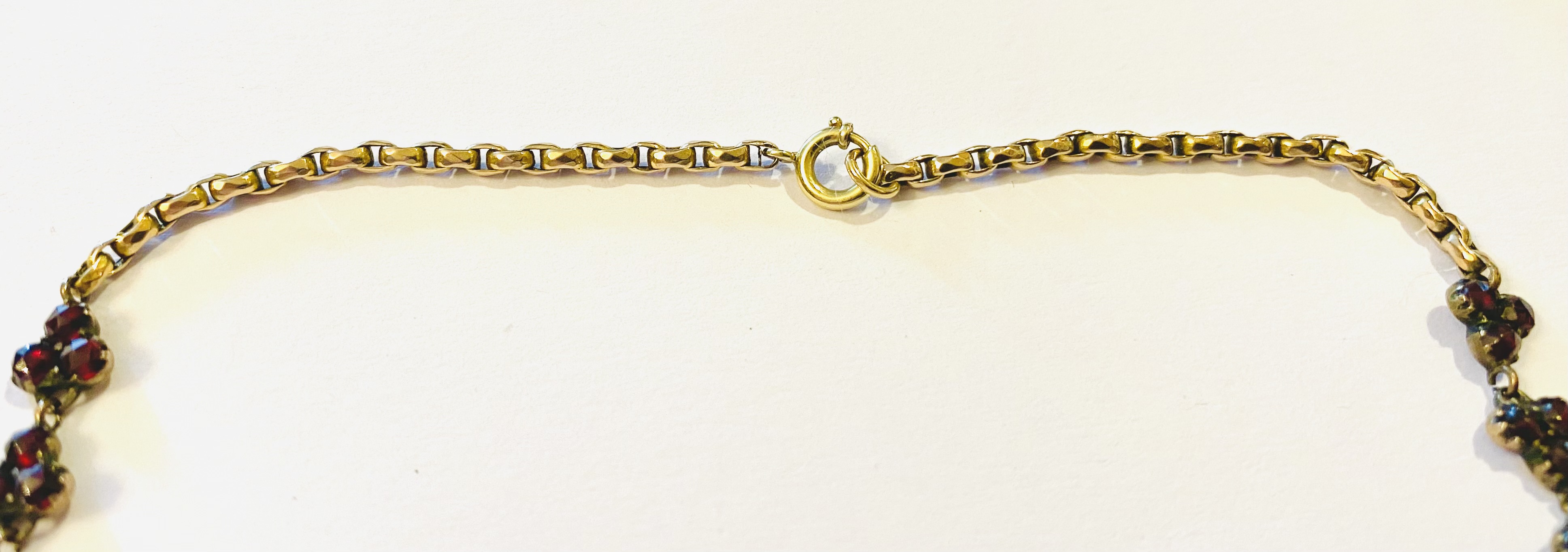 Zlatý biedermeierový náhrdelník s českými granáty - 4