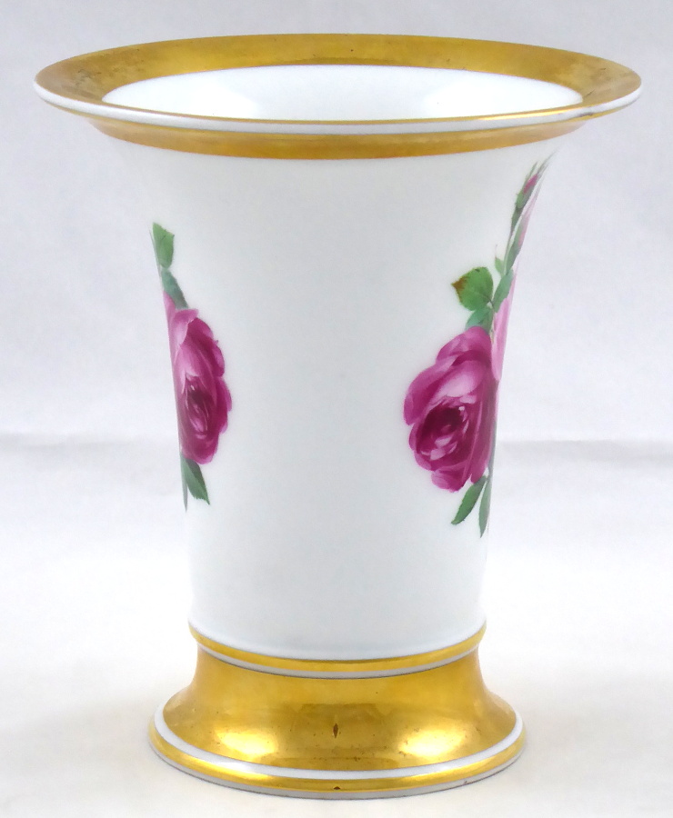 Míšeňská váza s malovanými růžemi - 3