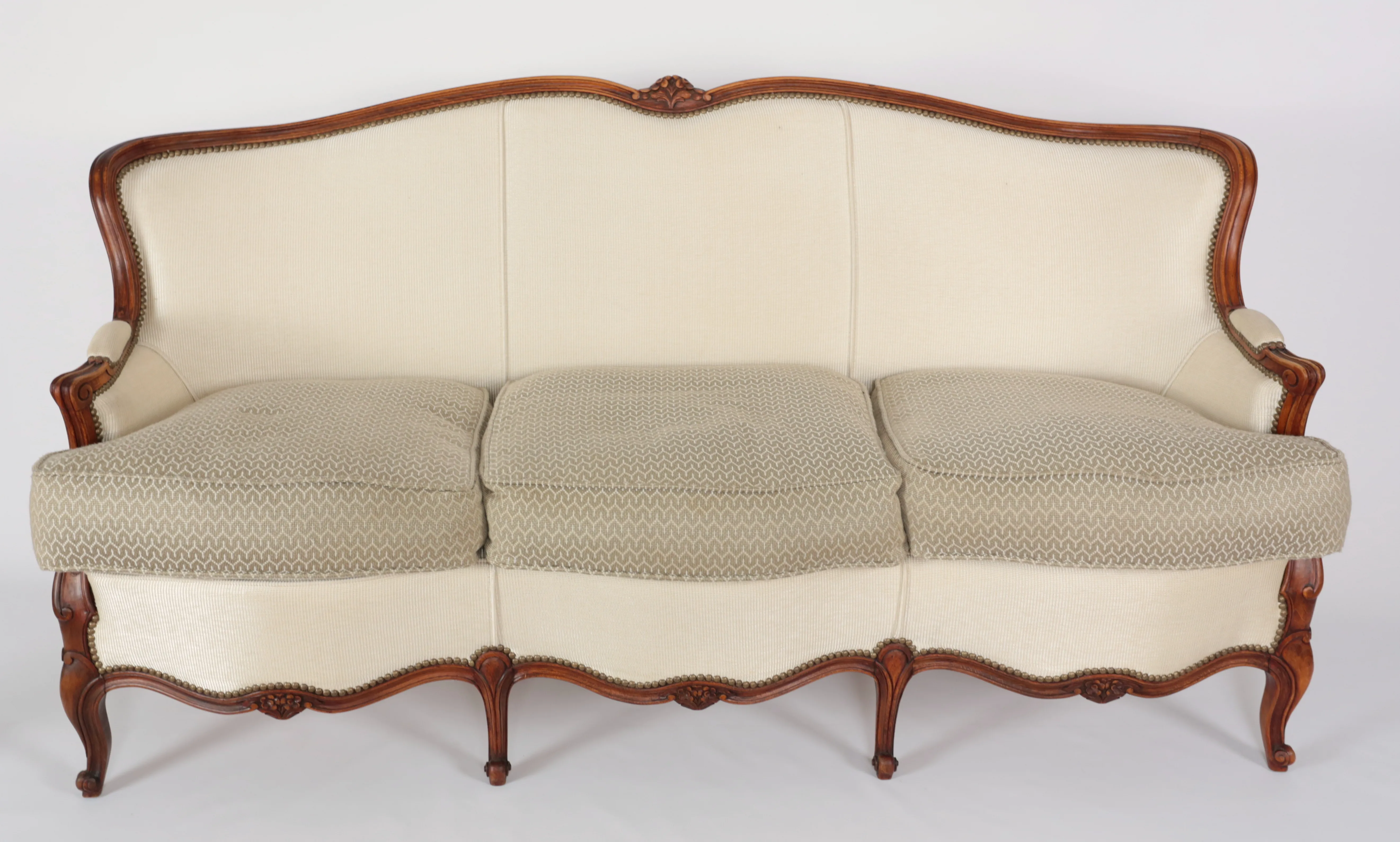 Sofa Ludvík XV. nově čalouněná - 2