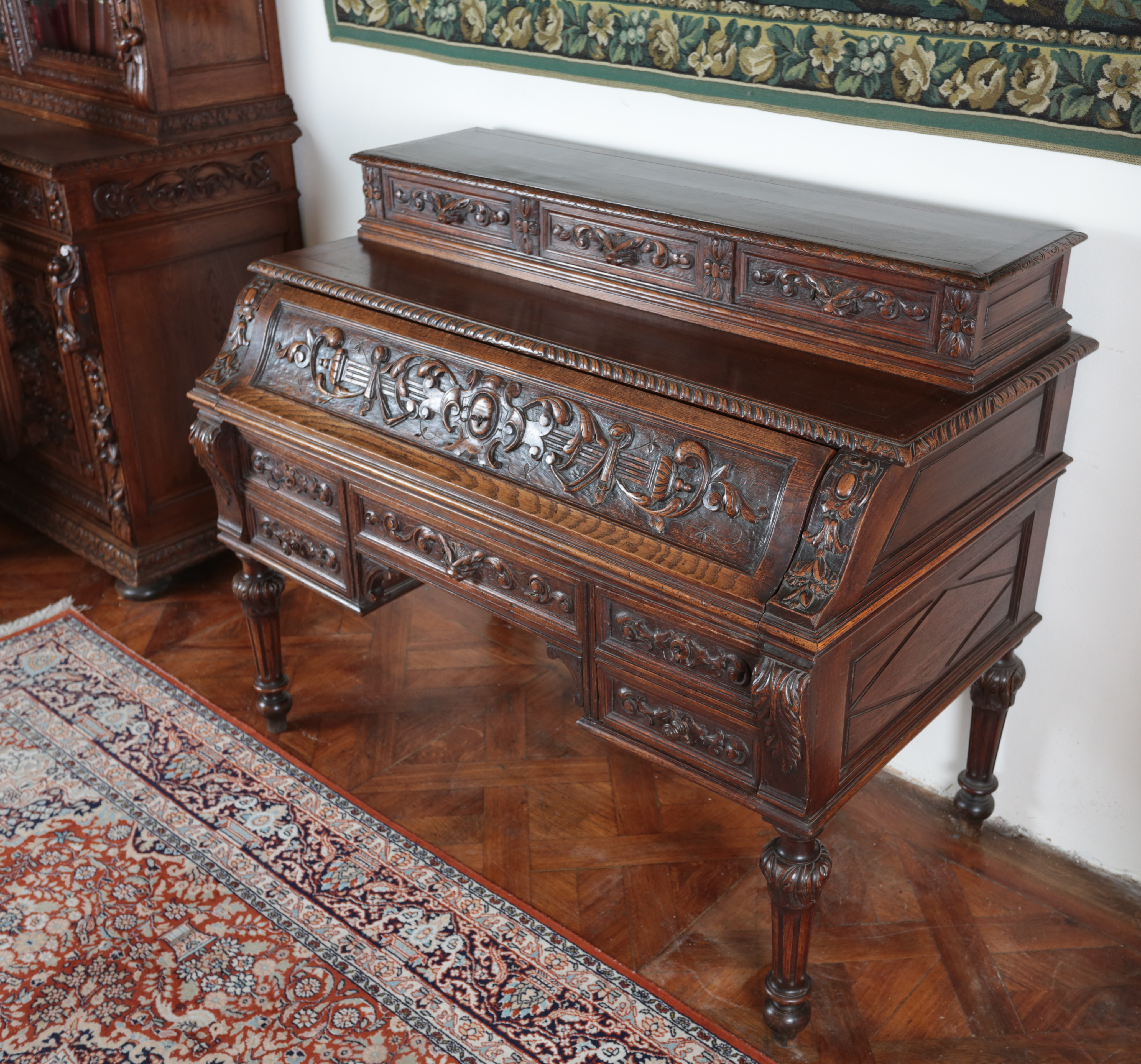 Starožitný francouzský psací stůl renesanční