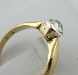Zlatý prsten s briliantem 0,35 ct - 2
