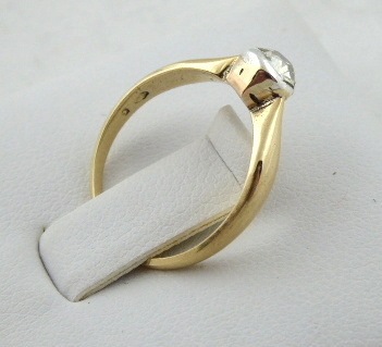 Zlatý prsten s briliantem 0,35 ct - 3