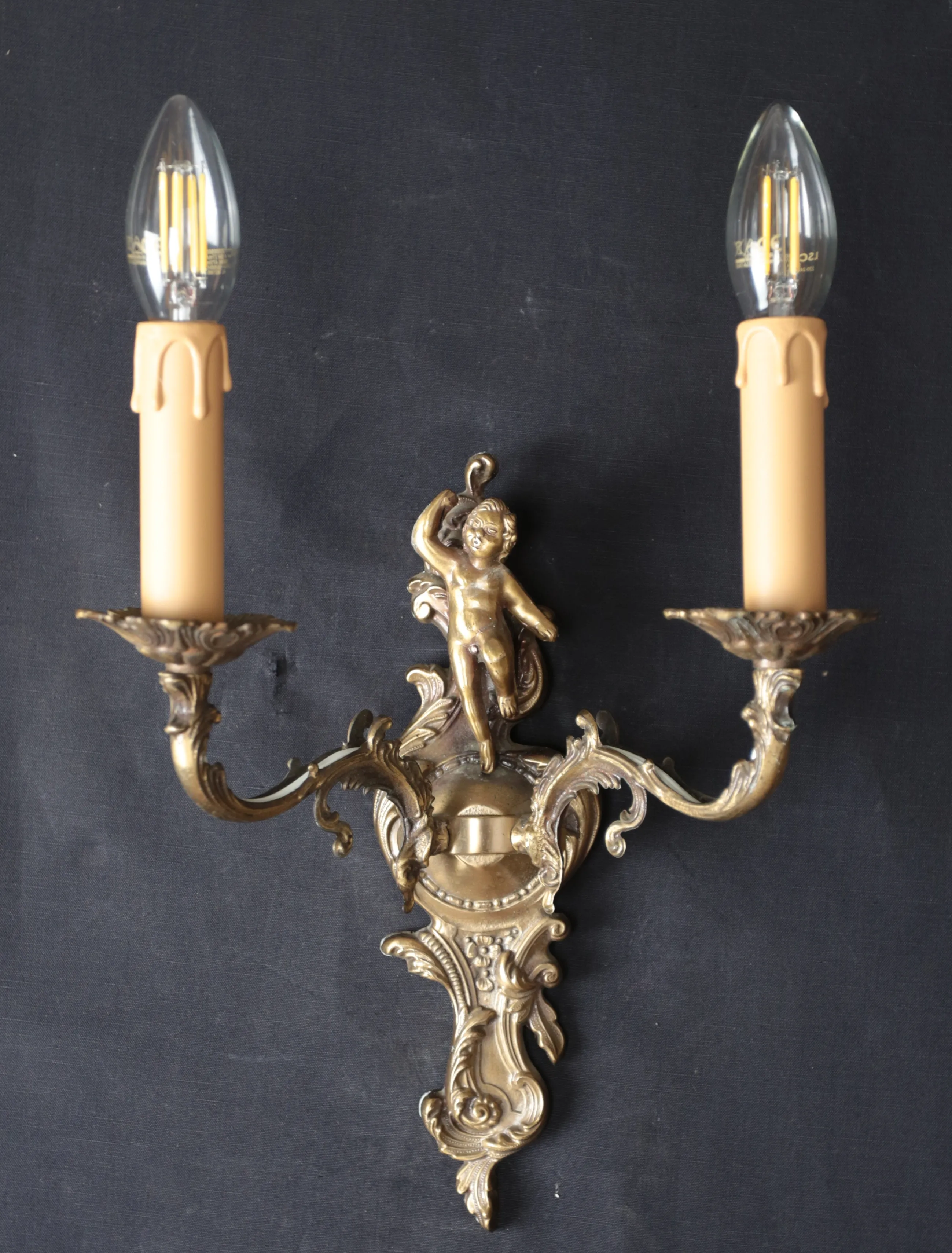 Starožitná aplika lampa na zeď s putto - 4
