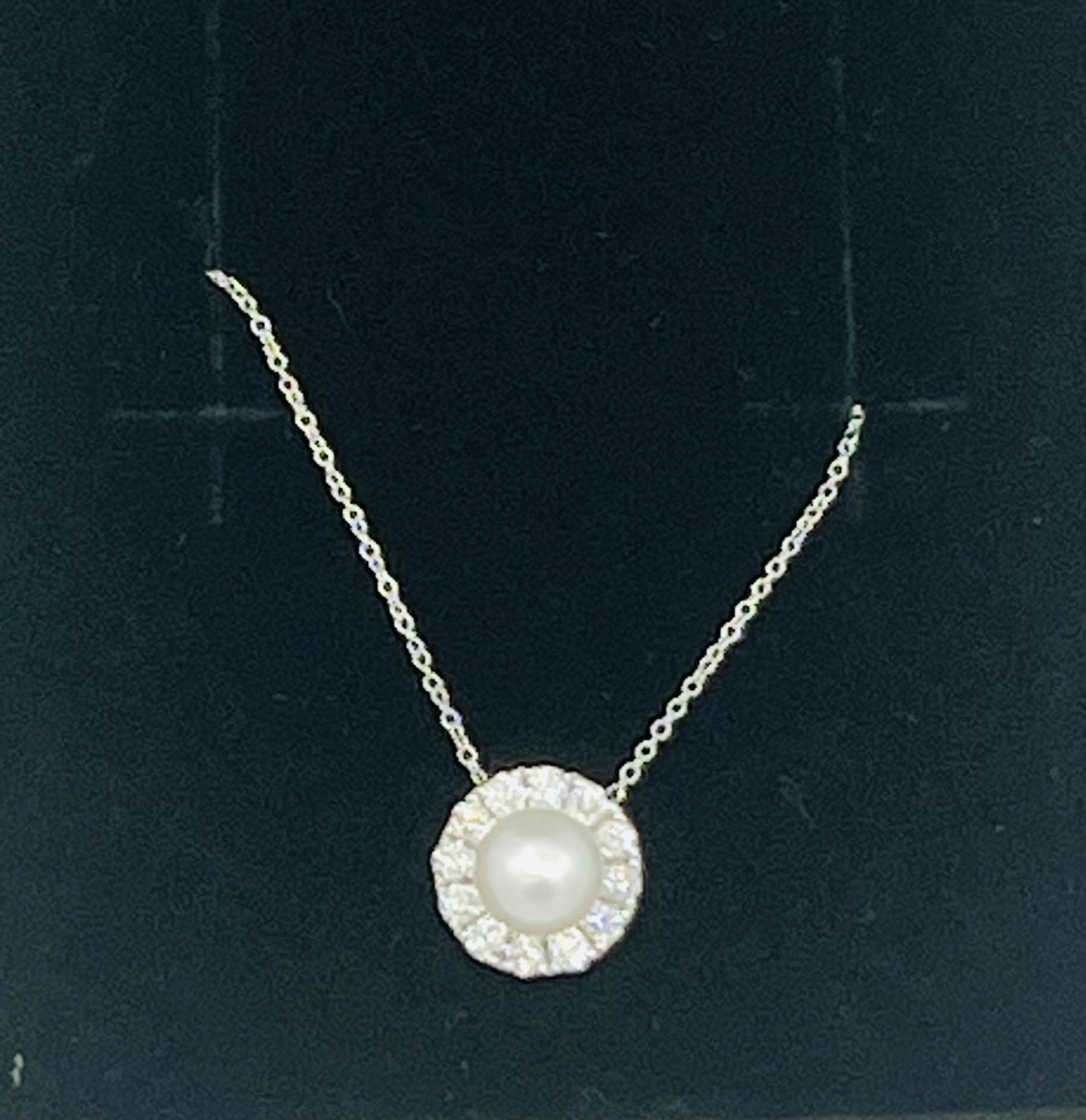 Náhrdelník v bílém zlatě s perlou a brilianty + certifikát - 1