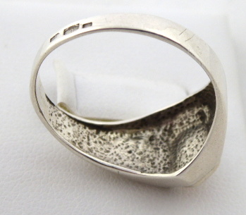 Stříbrný prsten se zlatým ukrajinským znakem - 5