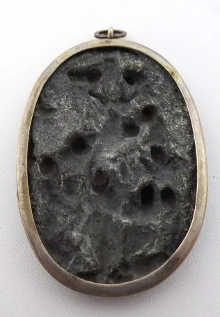 Velký přívěsek s figurálním motivem - 5