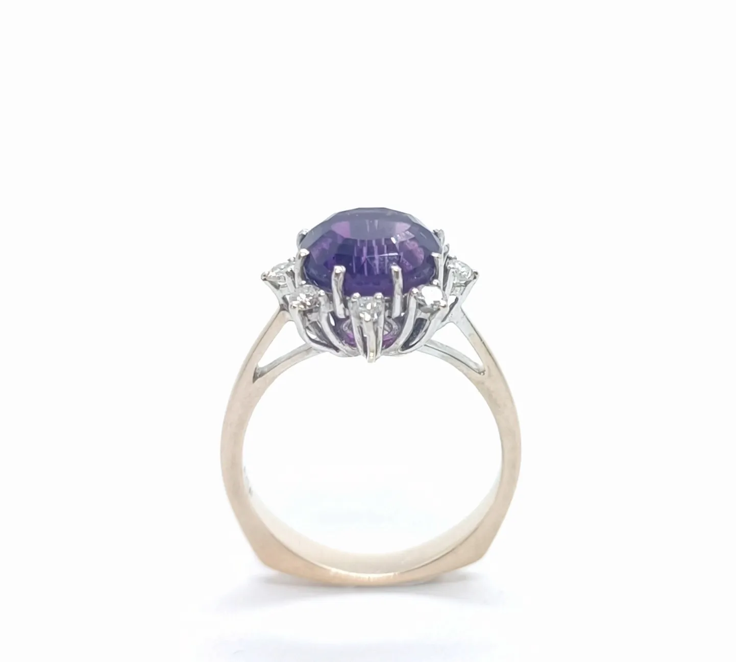 Zlatý prsten s ametystem a diamanty - 4