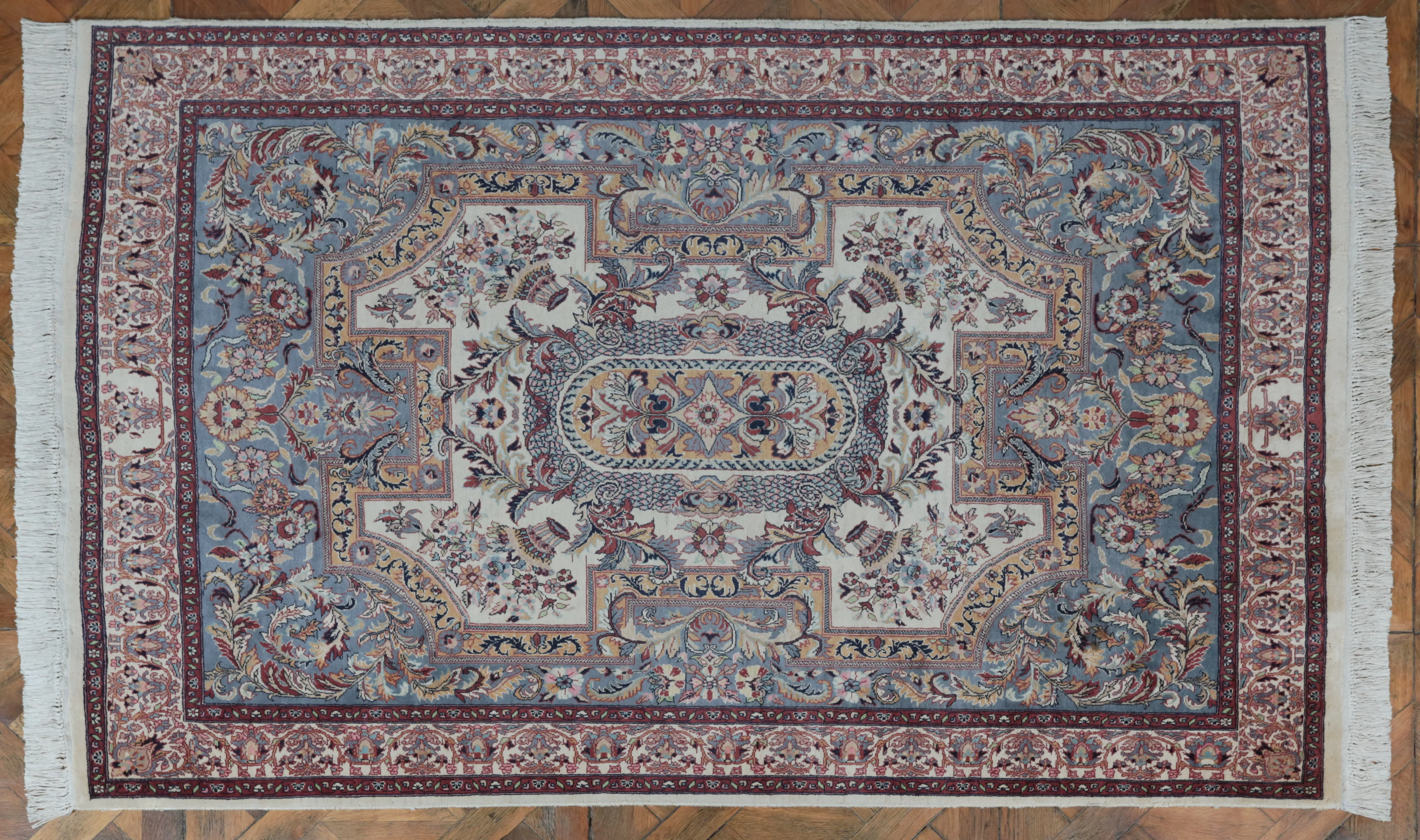 Perský koberec Tabriz 226 x 140 cm
