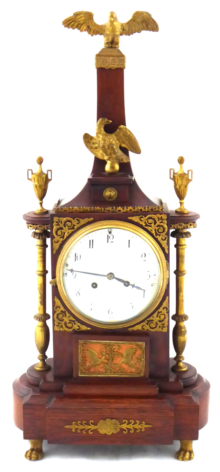 Stolní dřevěné hodiny v empírovém stylu s obeliskem a orlem