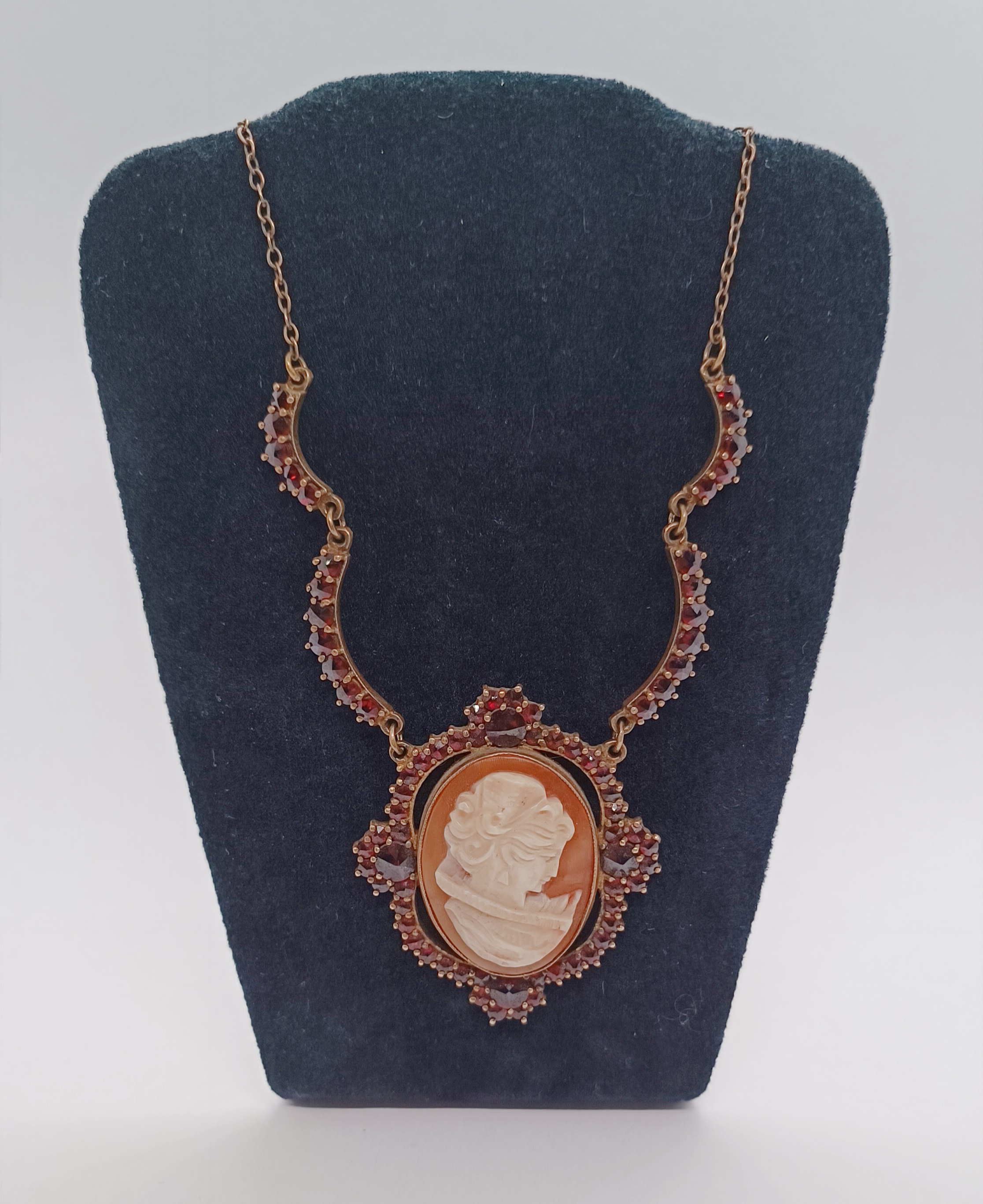 Granátový náhrdelník s kamejí - 5