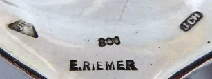 Stříbrná lžíce a tři lžičky – Eduard Riemer, Praha - 5