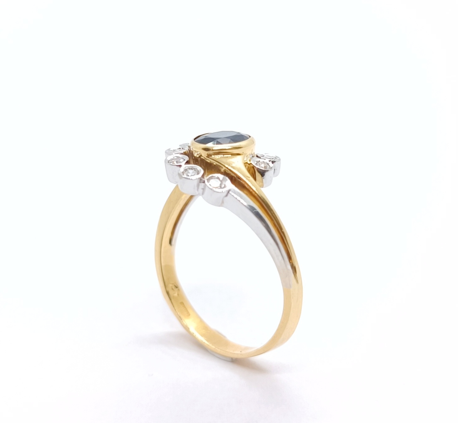 Zlatý prsten se safírem - 5